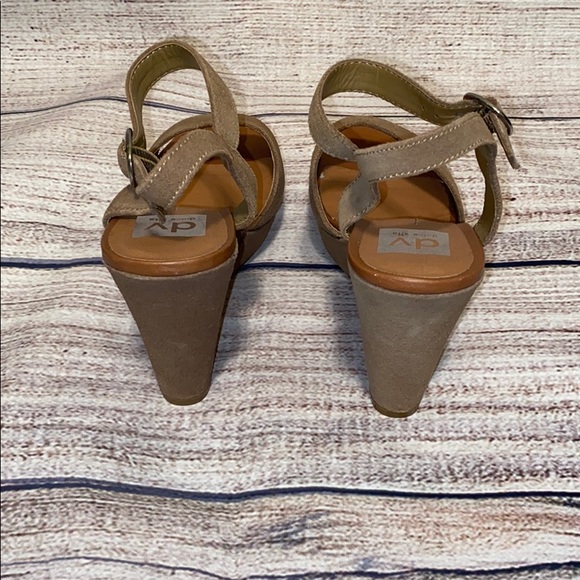 NWOB DOLCE VITA SUEDE WEDGES - Picture 3 of 6